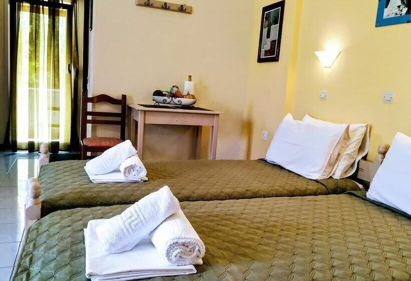 پانسیون Studios Filippos