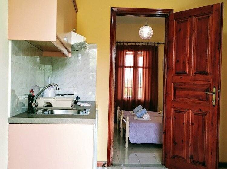 پانسیون Studios Filippos