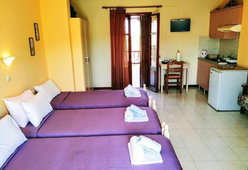 پانسیون Studios Filippos