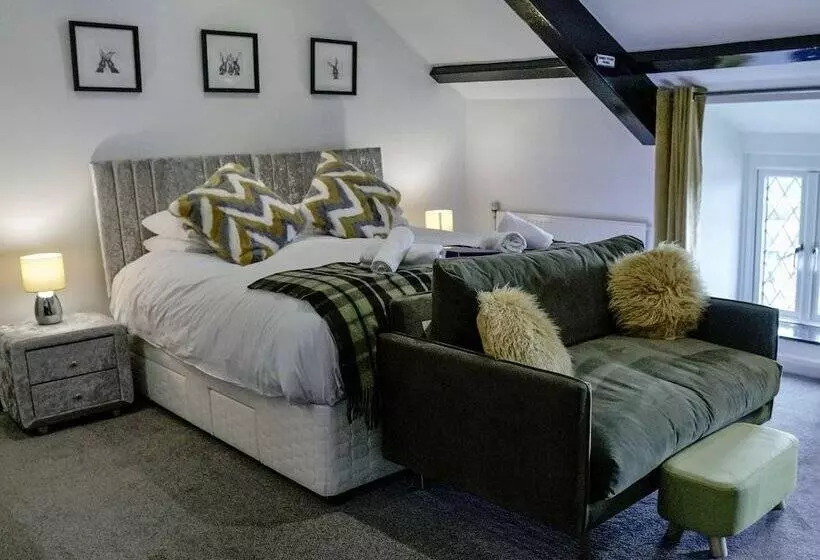 The Cornish Arms Inn