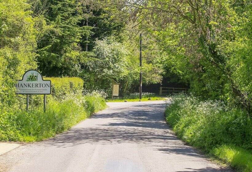 The Lodge At Mortons