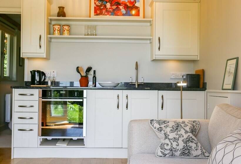 The Lodge At Mortons