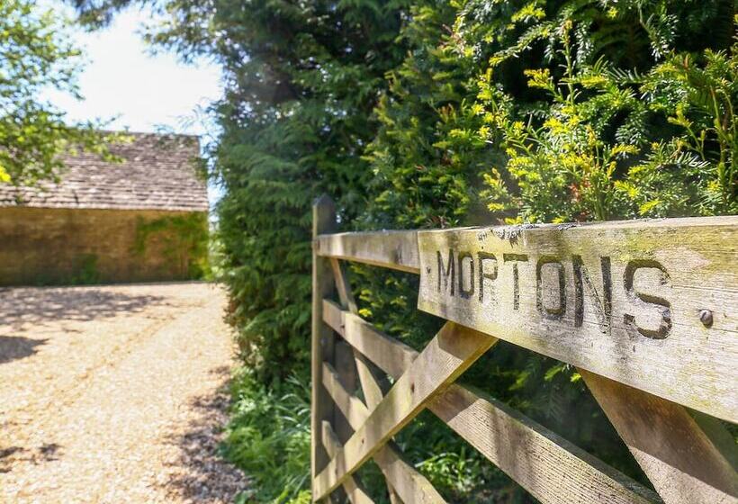 The Lodge At Mortons