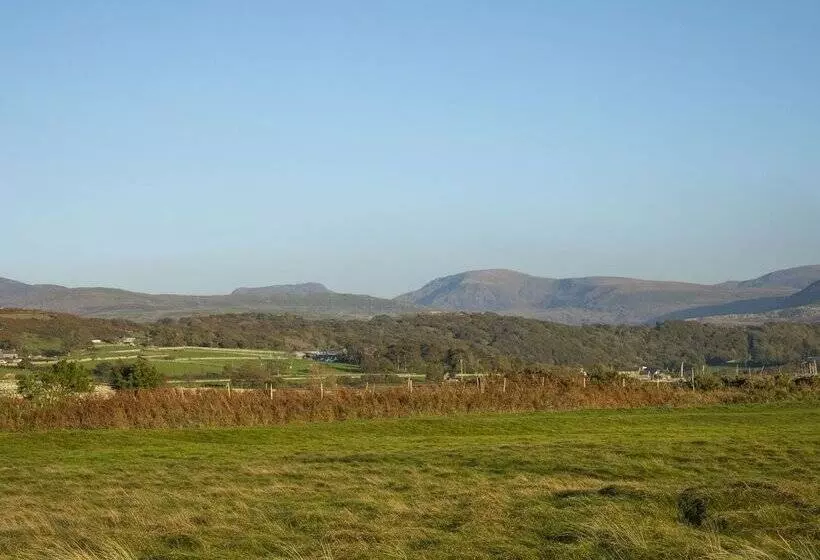 Allt Y Mor