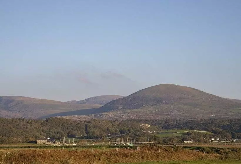 Allt Y Mor