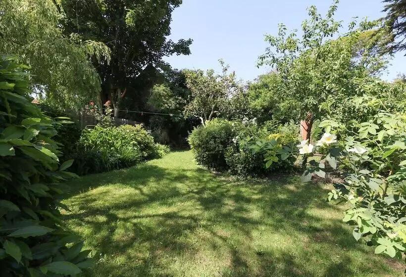 Apple Tree Cottage