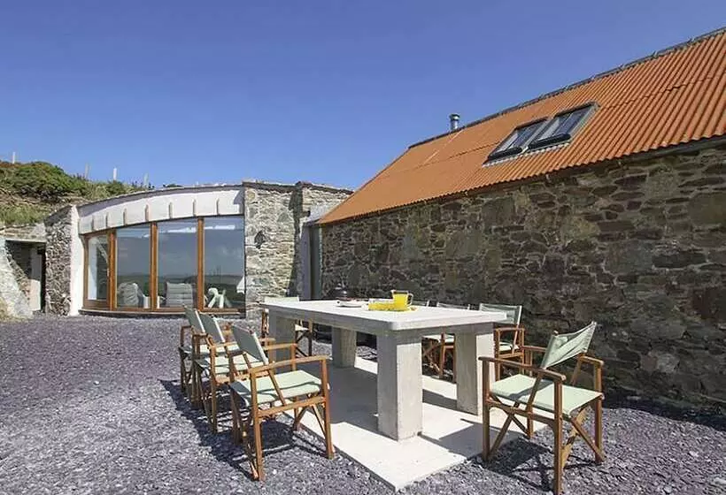 Rhyd Angharad Barns