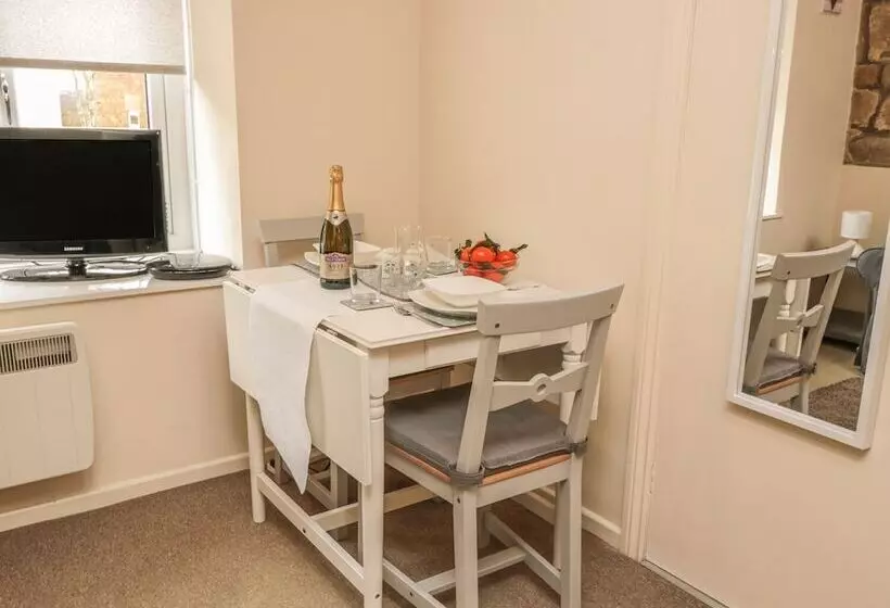 Robin Cottage