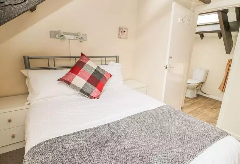 Robin Cottage