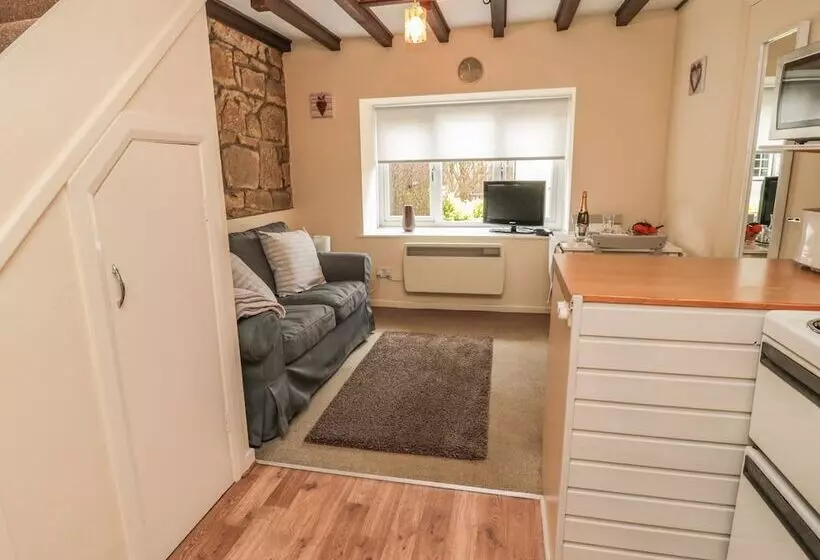 Robin Cottage