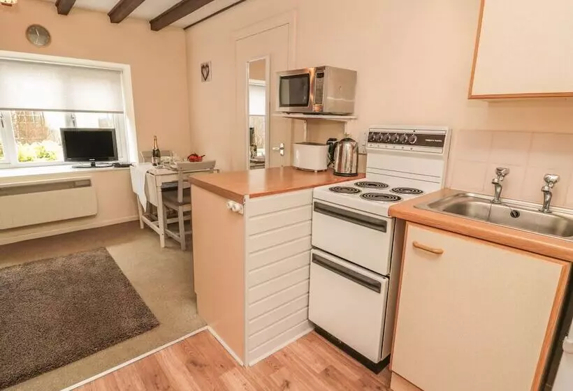 Robin Cottage
