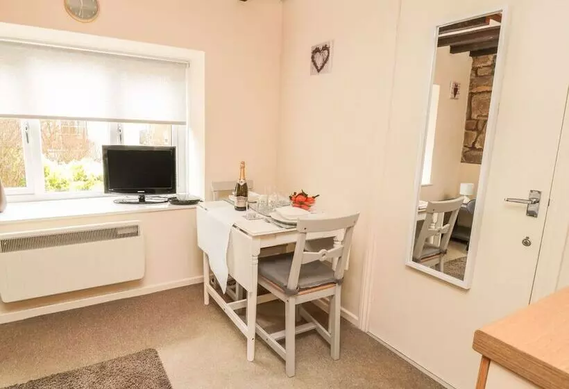Robin Cottage