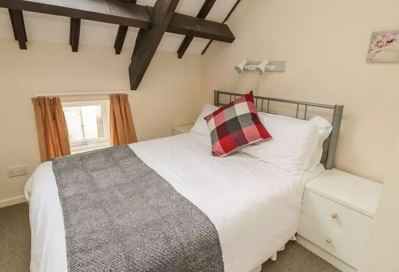 Robin Cottage