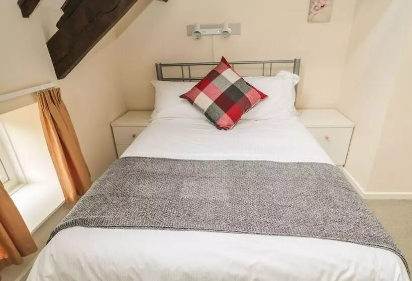 Robin Cottage