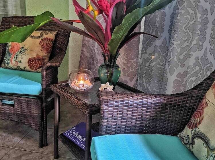 تختخواب و صبحانه Seaside Inn