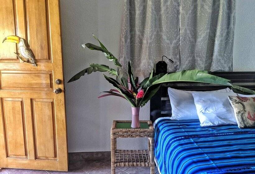 تختخواب و صبحانه Seaside Inn