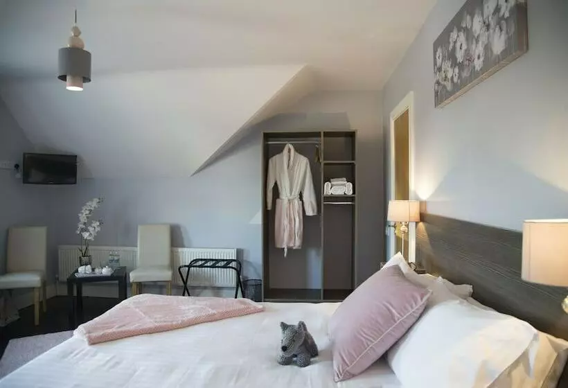 Caravogue House Bed & Breakfast