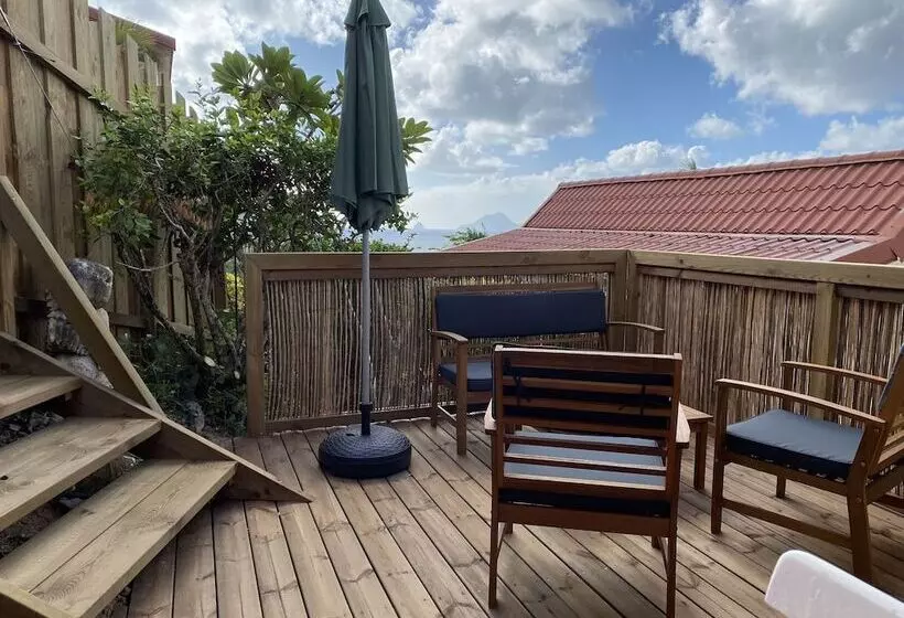 Hotelli Anoli Lodges Village