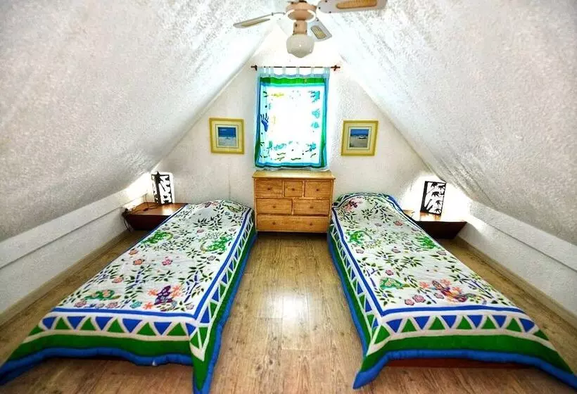 Hotelli Anoli Lodges Village