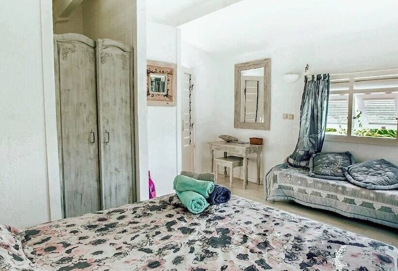 هتل Anoli Lodges Village