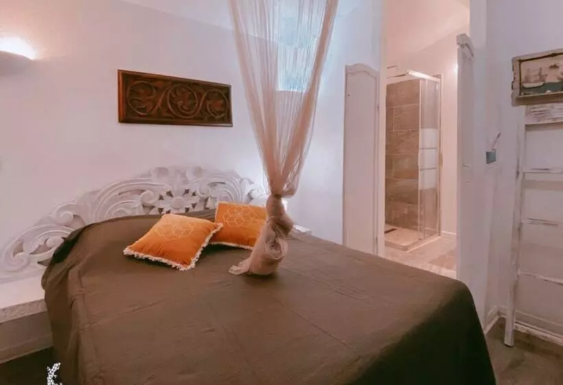 Hotelli Anoli Lodges Village