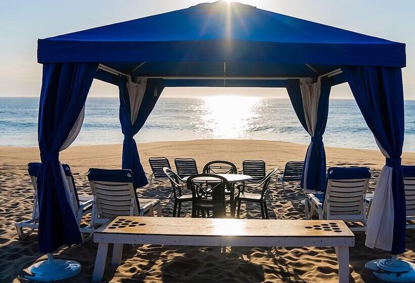 ホテル Ballard S Beach Resort