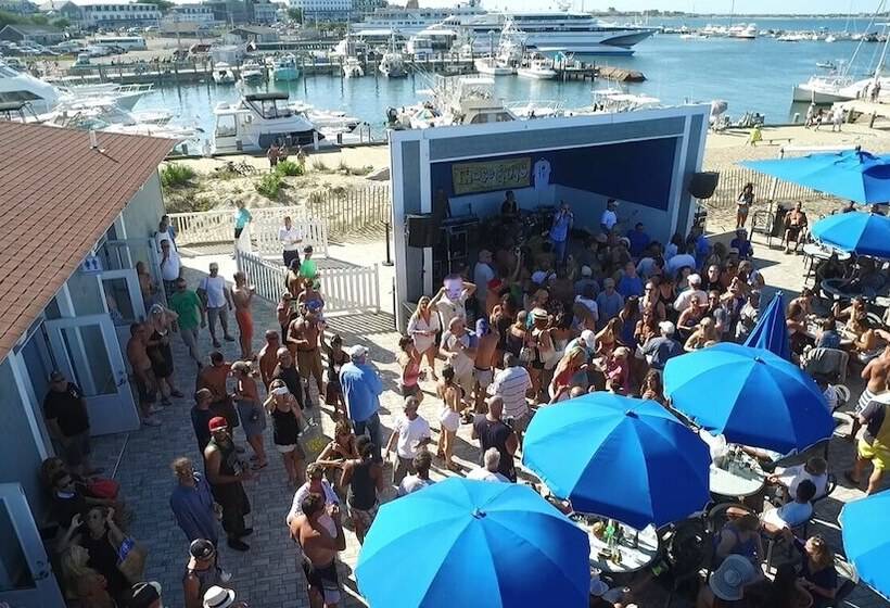 ホテル Ballard S Beach Resort