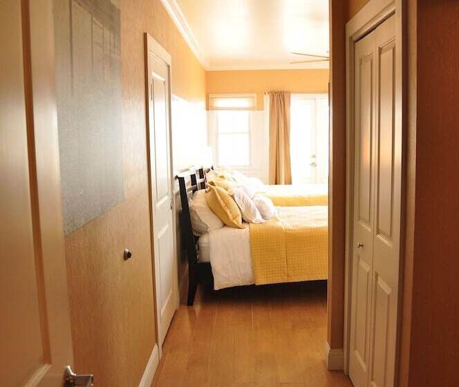 ホテル Ballard S Beach Resort