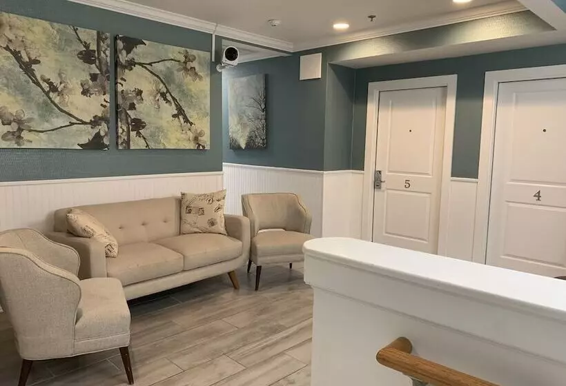 Hotelli Ballard S Beach Resort