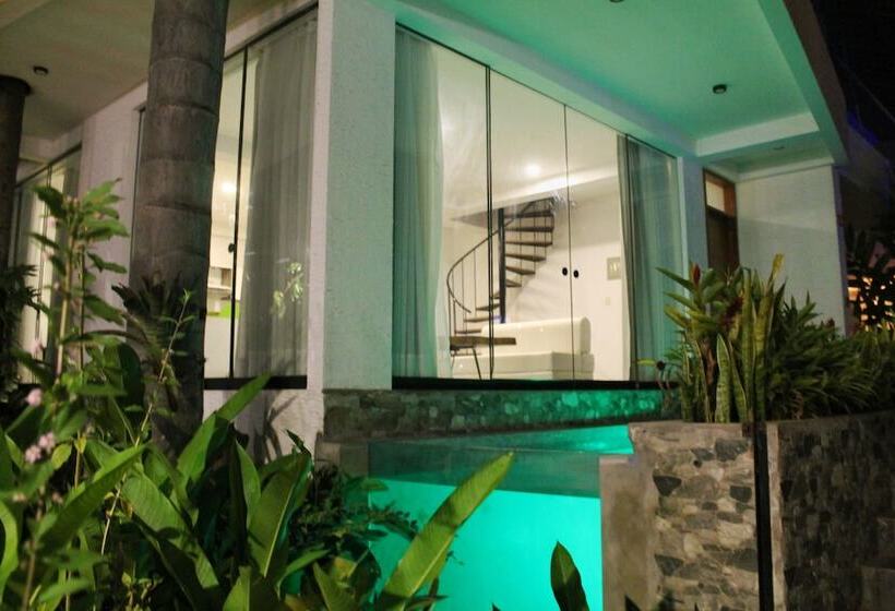 ホテル Las Hamacas