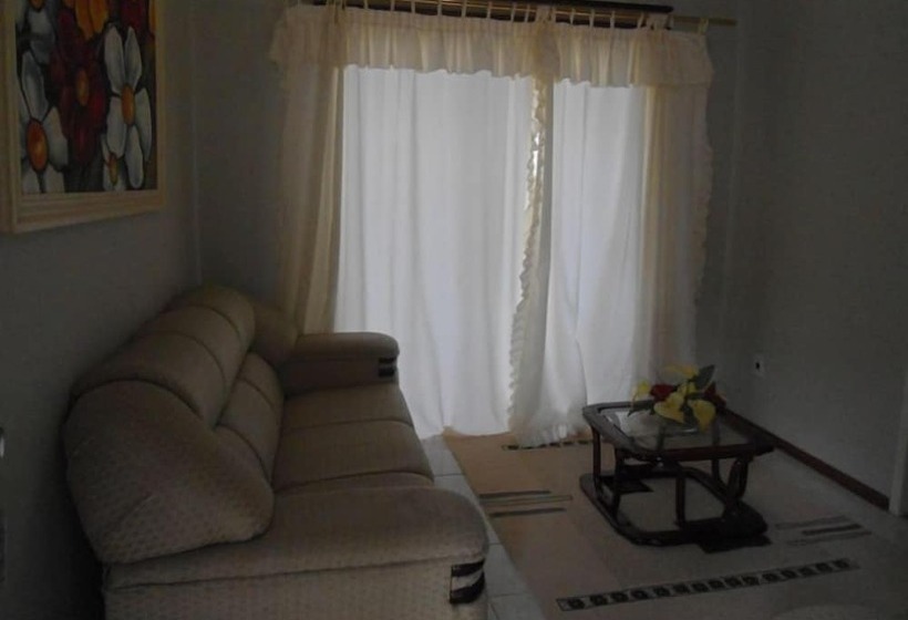 בית מלון כפרי Sun Valley