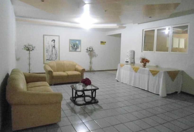 בית מלון כפרי Sun Valley