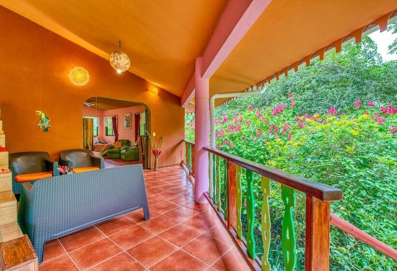 هتل The Goddess Garden