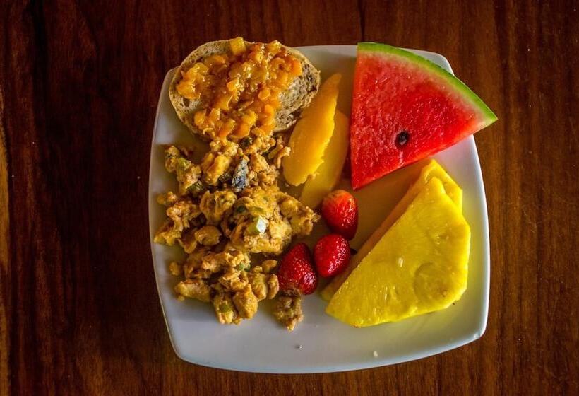 هتل The Goddess Garden