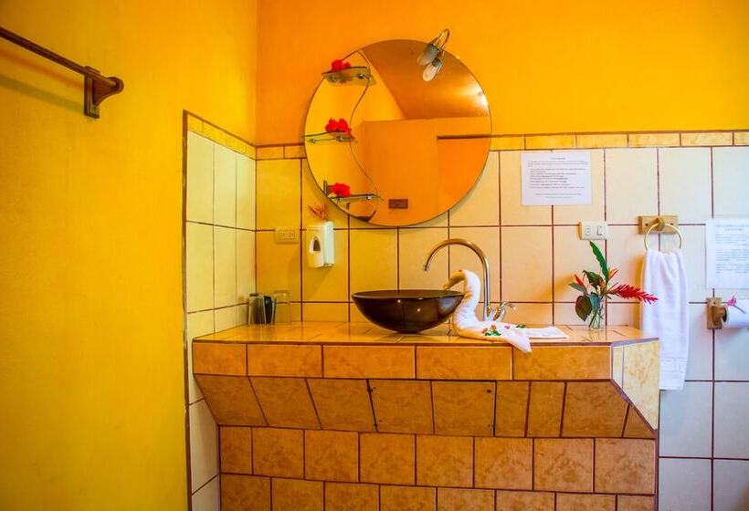 هتل The Goddess Garden