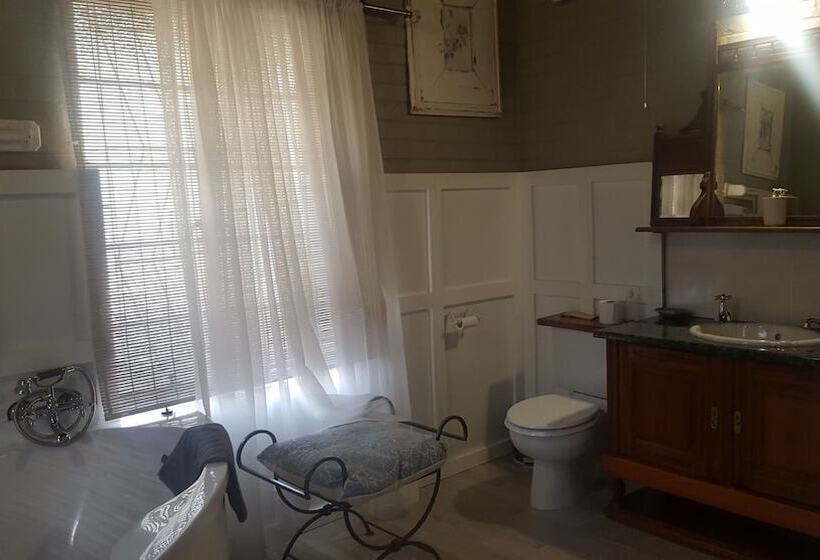 فندق Umzimkulu River Lodge