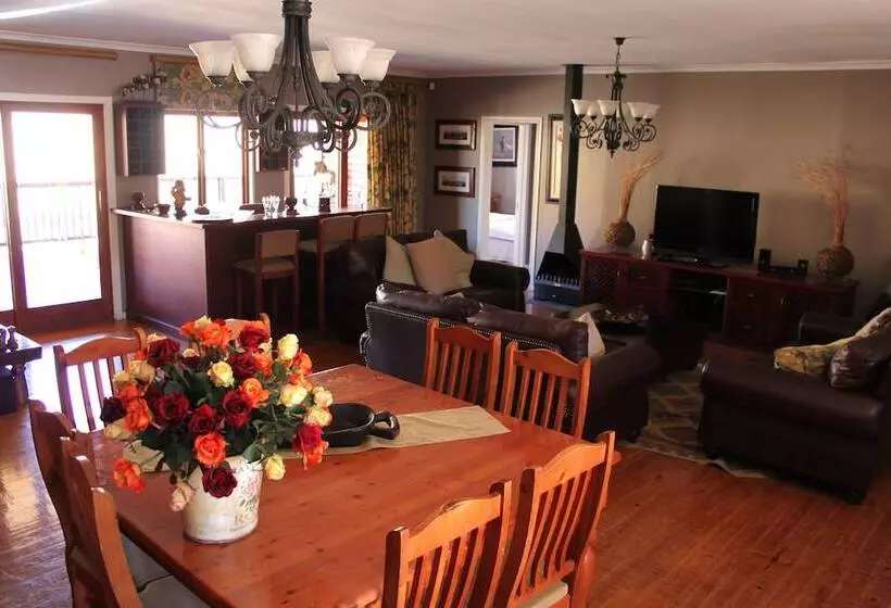ホテル Umzimkulu River Lodge