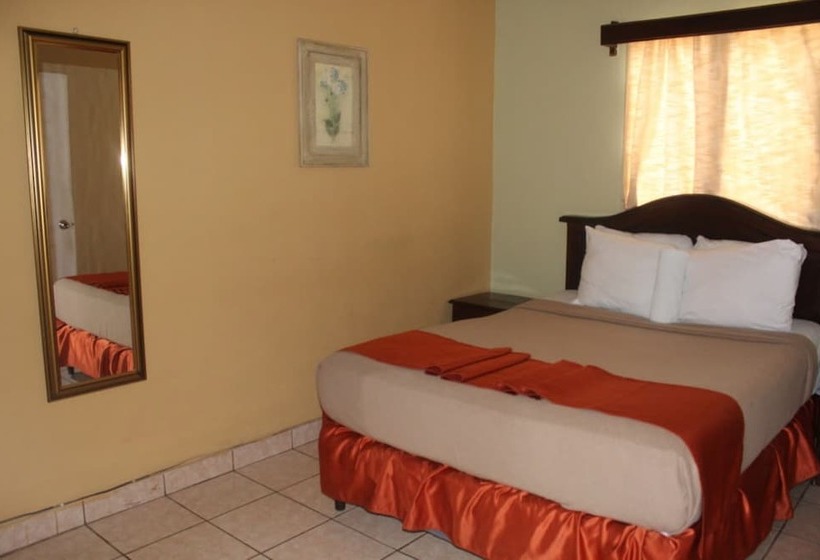 Aparthotel Villas De La Roca