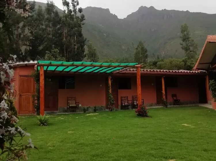 تختخواب و صبحانه Casita Media Luna