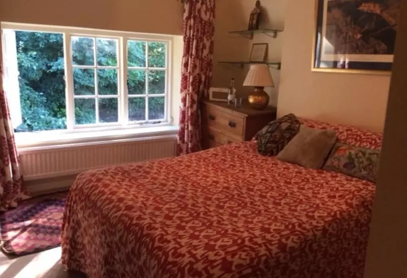 Aamiaismajoitus (B&B) Bridge Cottage