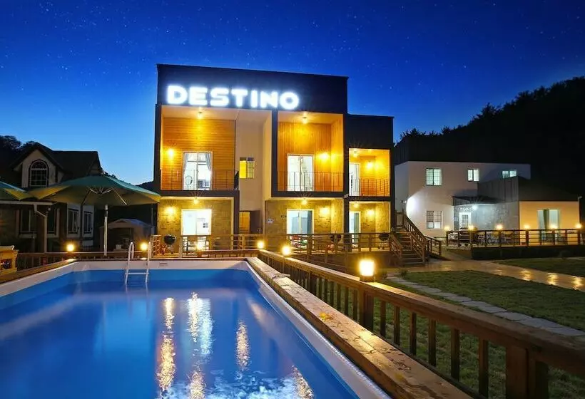 Destino Pension