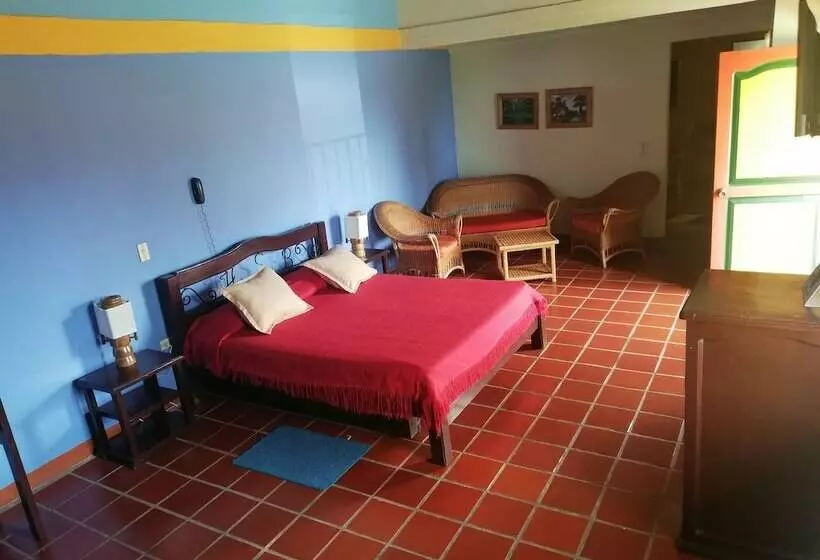 Eco Hotel Santa Barbara