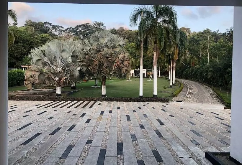 هتل El Eden De Necocli