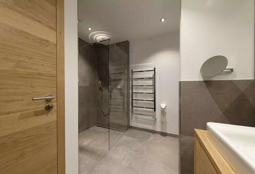 Hotelli Haus Heimat 1883