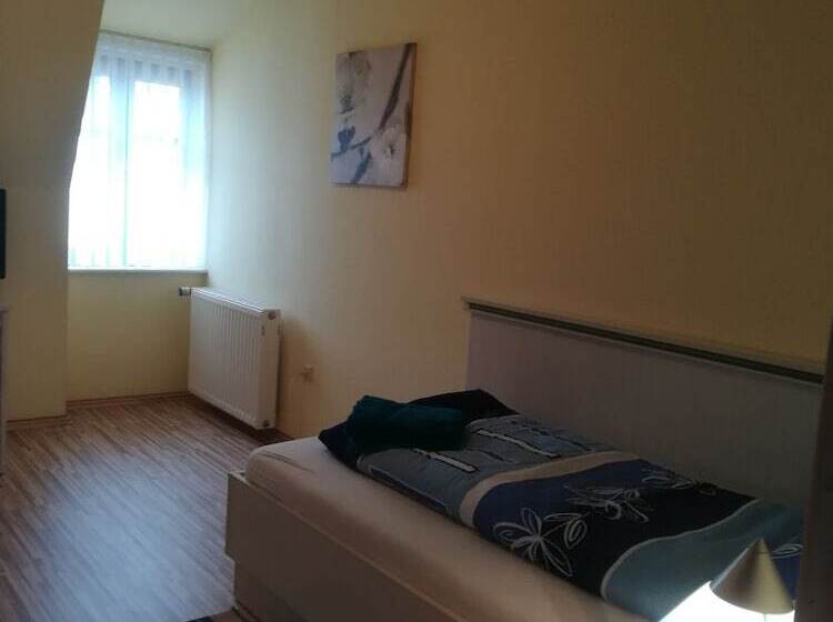 فندق Zum Torwächter