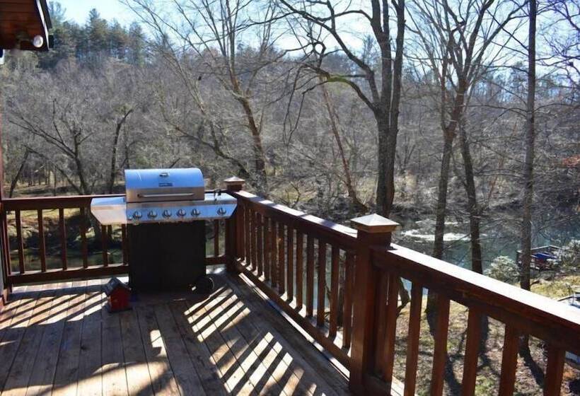 River Escape On The Toccoa