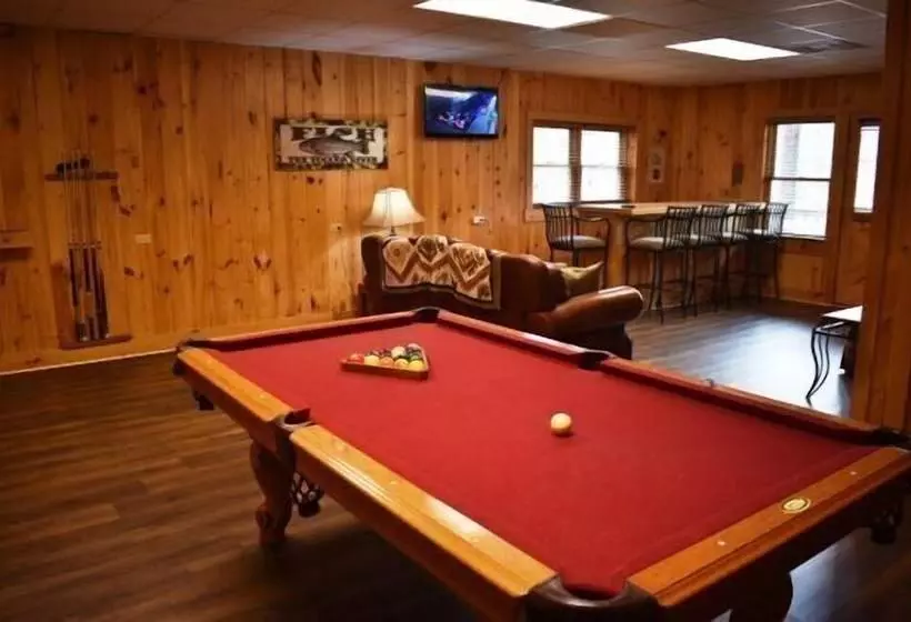 River Escape On The Toccoa