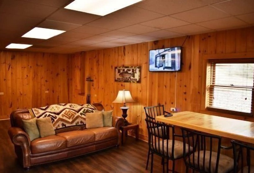 River Escape On The Toccoa