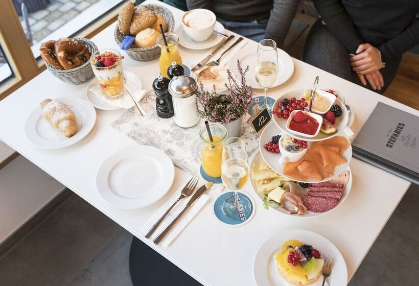 Stefanies Cafe Pension Culture