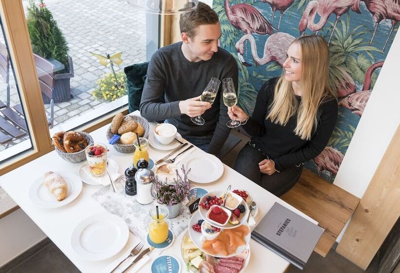 Stefanies Cafe Pension Culture